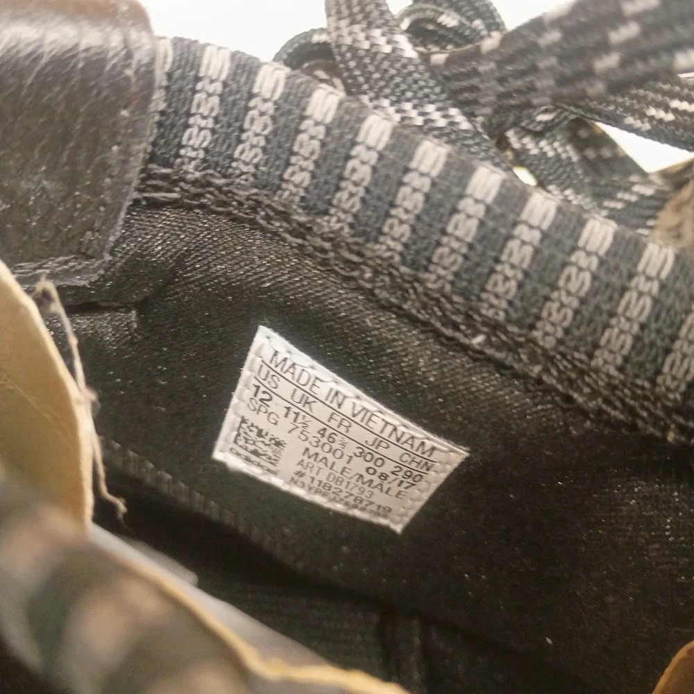 adidas boost icon